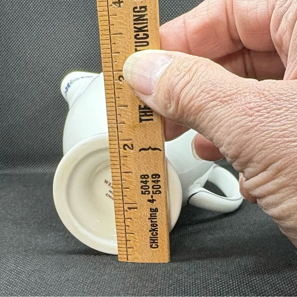 Vintage Wedgwood Amherst Platinum Globe shape milk jug creamer